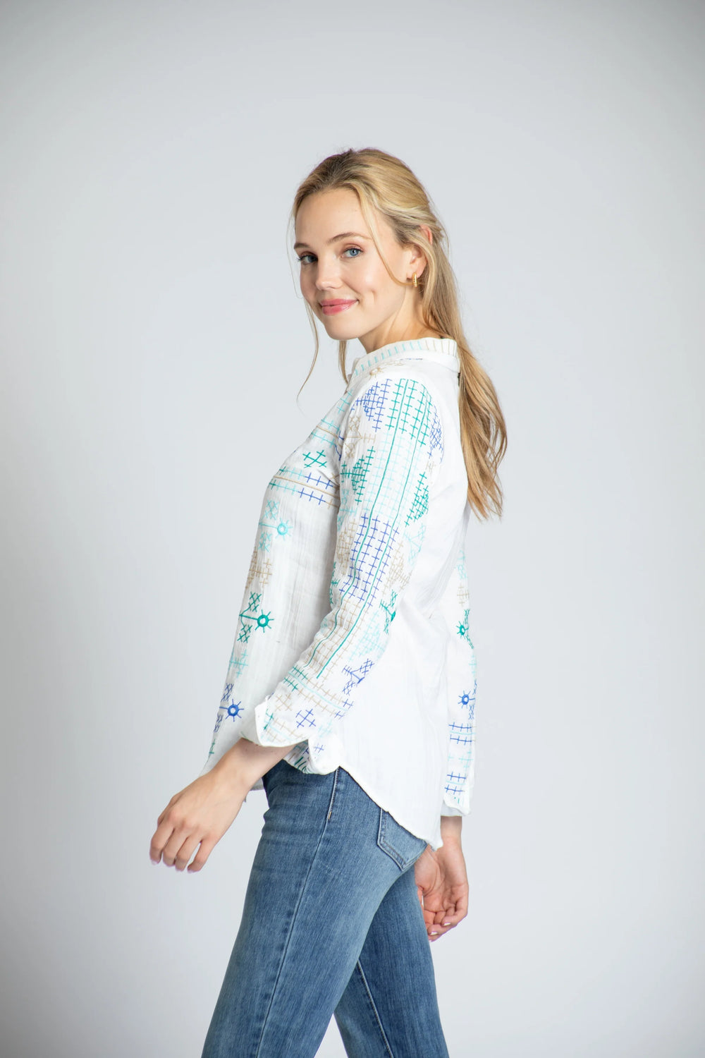 APNY Button Up Blouse w/ Embroidery Detail